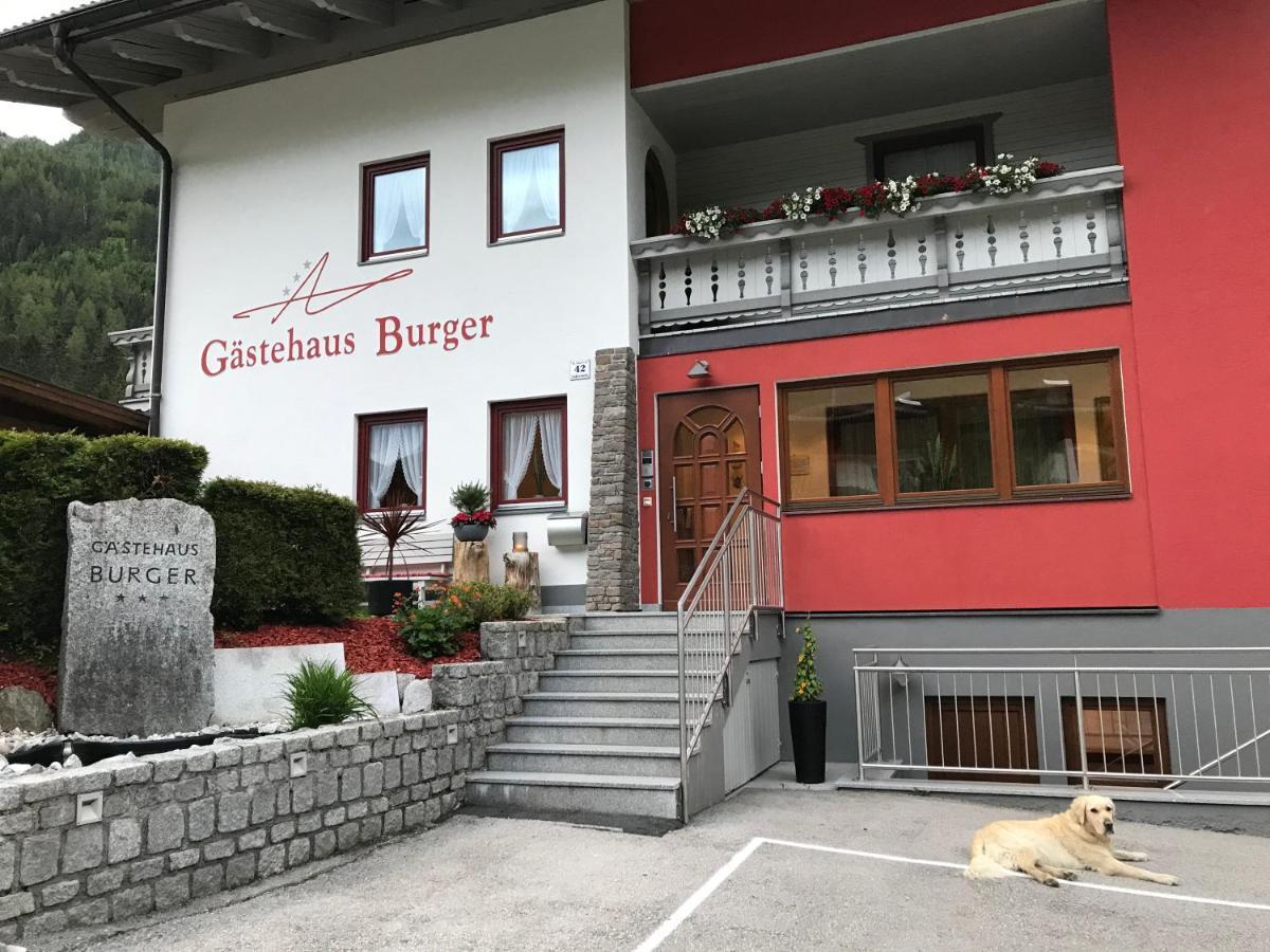 Hotel Garni Burger Sankt Jakob in Defereggen Exteriör bild